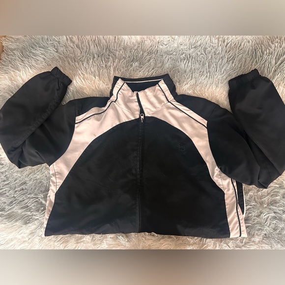 Wilson Jackets & Blazers - Wilson vintage,Tennis Windbreaker Jacket Women Size-M BlackWhite Stripe Zip Up